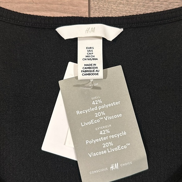 NWT Black Long Sleeve Bodysuit - Size: Small - Picture 3 of 4